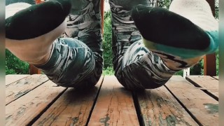 Chole fields dirty feet and socks 