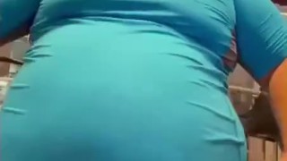 Jiggling at the gym 