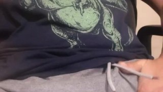 DANDOTE VERGA PELUDA DE CERCA SHORT DEPORTE SEMEN DE / YOUNG CLOSE BIG DICK CUM MOAN SPORT