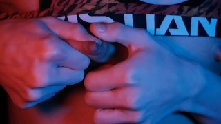 乳首を10時間以上吸引した結果、肥大してメス乳首にｗ