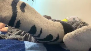 Sniff, kiss and lick my smelly feet