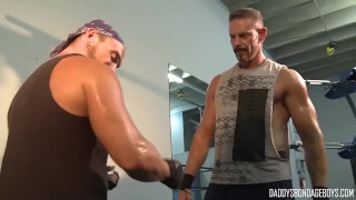 Jessie wont turn down a blowjob from Colin