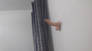 Deepthroating my 7 inch dildo and trying not to gag