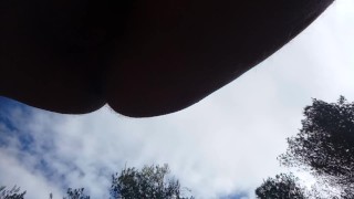 Rotura de culo en el bosque