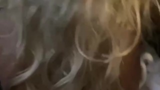 Levrette grosse baise intense avec cette très jolie blonde, sperme dans ces 2 culottes