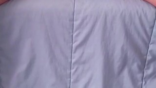 Moreno se masturba hasta venirse 