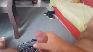 Alone at home, nice cumshot