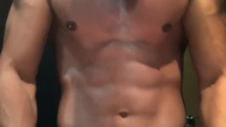 CARLOS EFFORT PLAYING WITH OIL ON HIS DICK😈💦