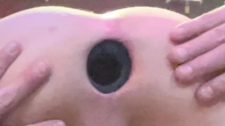 LiveNLove SHOWS US HIS OPEN ASS AND FEET