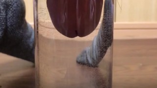【水中射精】透明な水筒の中に水中射精しちゃいました