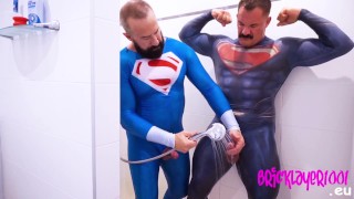 Superhero hook up: Superman fucks Val Zod
