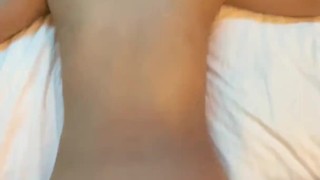 【個人撮影】新品下着でパンツずらしバック→中出し！【Vertical Video】