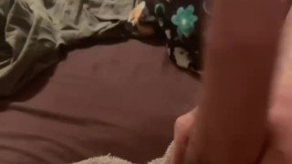 Gringo Caliente Jalándose La Verga