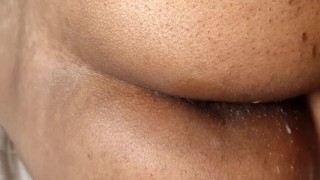 I let myself penetrate my big ebony ass in the morning