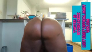 Slo Mo Butt Plug Twerking