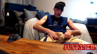 Justa9er Jacking His Huge White Cock, Pumping & Shooting a Huge Load 