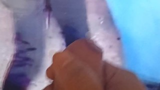 Me masturbo con el vídeo de baile