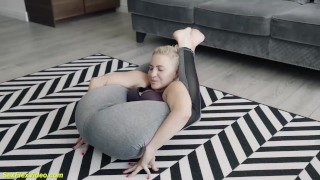 double penetration with contortion milf