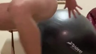 Hot guy works out naked 