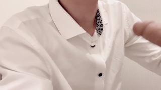 【BL】トイレ中に手コキして欲しいと言われ抜いてあげるイケメン社会人