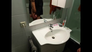 Mirror Wank and Cum