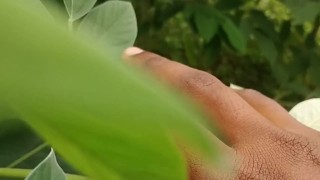 அண்ணியை கவுத்துபோட்டு ஓக்கும் கொழுந்தனின் திறமை