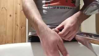 I love to wash my hands with warm pee.