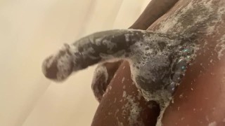 BBC AND BUBBLES 👀👅 Big COCK TEase looking for cock suckers and worshippers in Maryland send me dm 