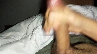 Volete farlo sborrare? JOI ITA 