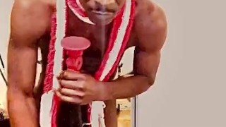 NAUGHTY SANTA IN HALLWAY YOU WANNA SEE MORE OF THIS, HMU