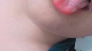 MILF tetona en lencería azul