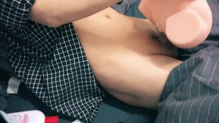 夜晚爸爸在学校的草地上操你。女性向男喘自慰 / Daddy fucks you at night on the grass of the college, solo male dirty talk