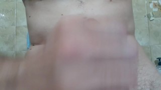 Average guy cum on bathtub