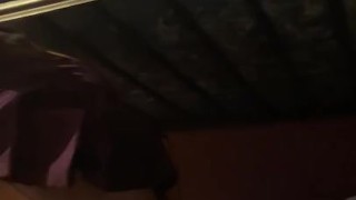 Me penetro mientras mi novia no está 