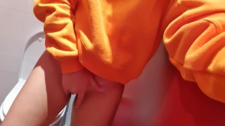 She can't wait anymore Risky masturbation in aeroport toilet