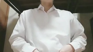 イケメン日本人の剃毛！つるつるパイパンチンポ！007