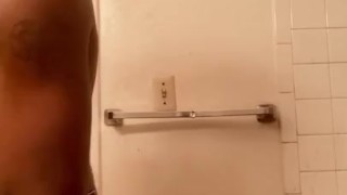 Bathroom Twerk