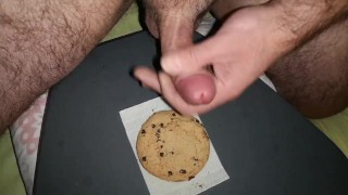 Cicci77 with the collaboration of Pedro prepares a new sperm-based breakfast using a cookie as a sup