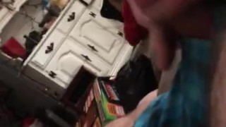 Heavy cummer, shooting huge load