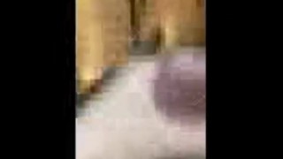 熟女のシミパンでオナニーしました