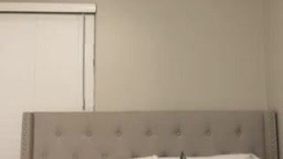 Jerking off and cumming in my mouth with anal contractions