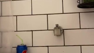 Jacking off in the bath