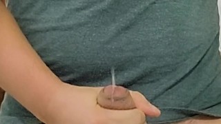 Huge cumshort 