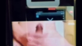 アプリで集団ノンケに見られながらオナニー