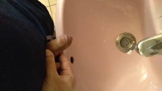 This cock loves that you see her pissing 