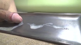 オナ禁明けのご褒美射精。優しくシゴくも、敏感チンポだったためすぐに射精してしまう早漏君。