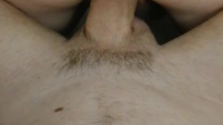 Сочная Милфа с аппетитной попкой заставила кончить этот большой член