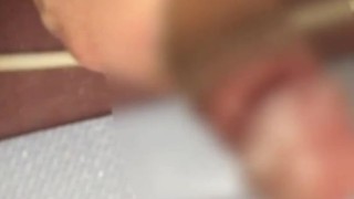 風呂場でギンギンペニス