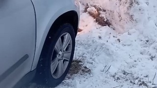 Winter snow bathing