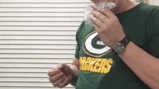 Breakfast stuffing before work 